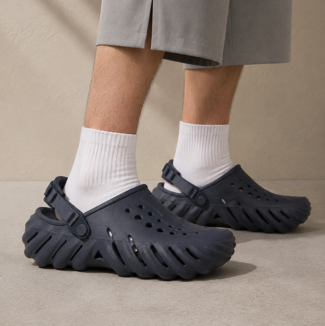 Crocs Echo Clog Storm - vista 4