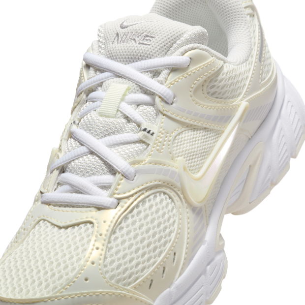 Nike V5 Soft Pearl White