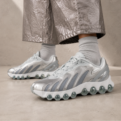 Nike Air Max DN8 Wolf Grey Metallic Silver - vista 4