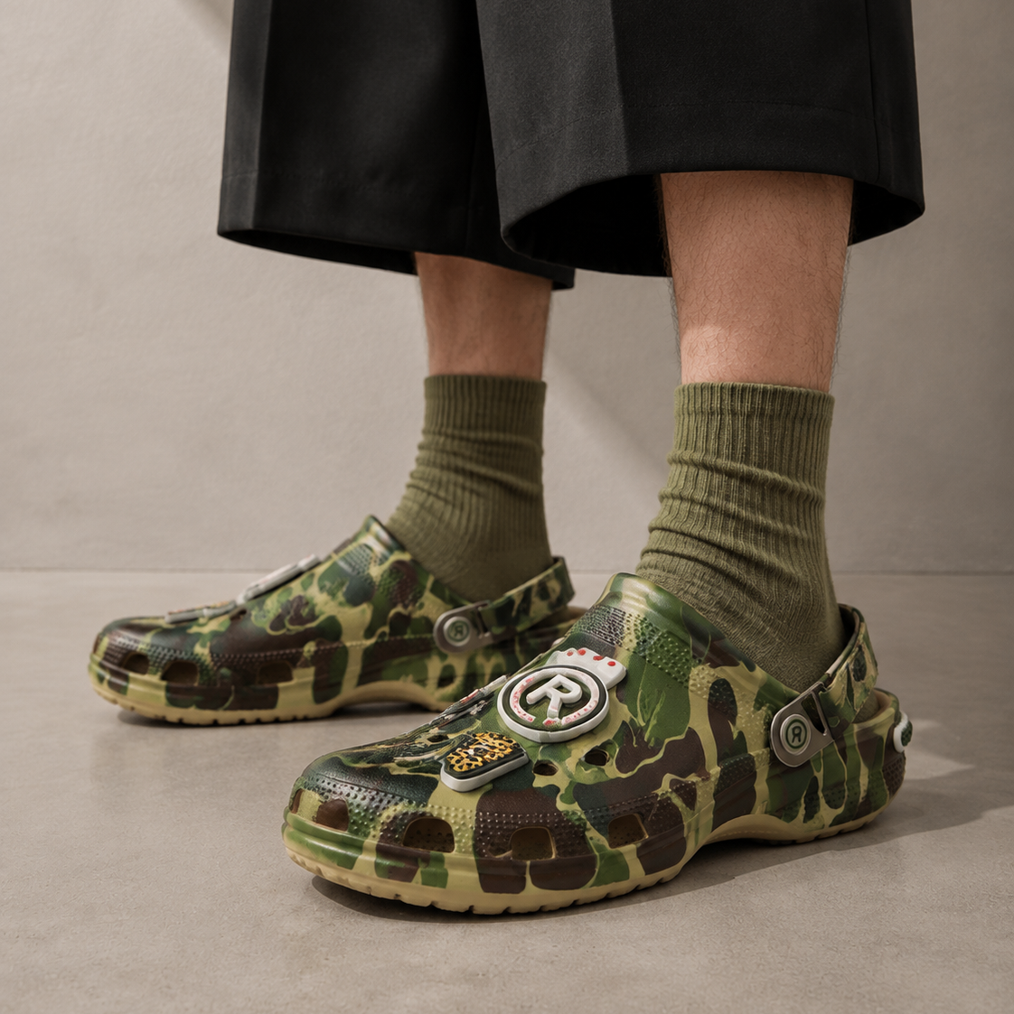 Crocs Classic Clog x BAPE ABC Camo Green - vista 4
