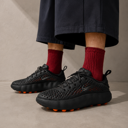 Nike Mind 002 Black Hyper Crimson - vista 5