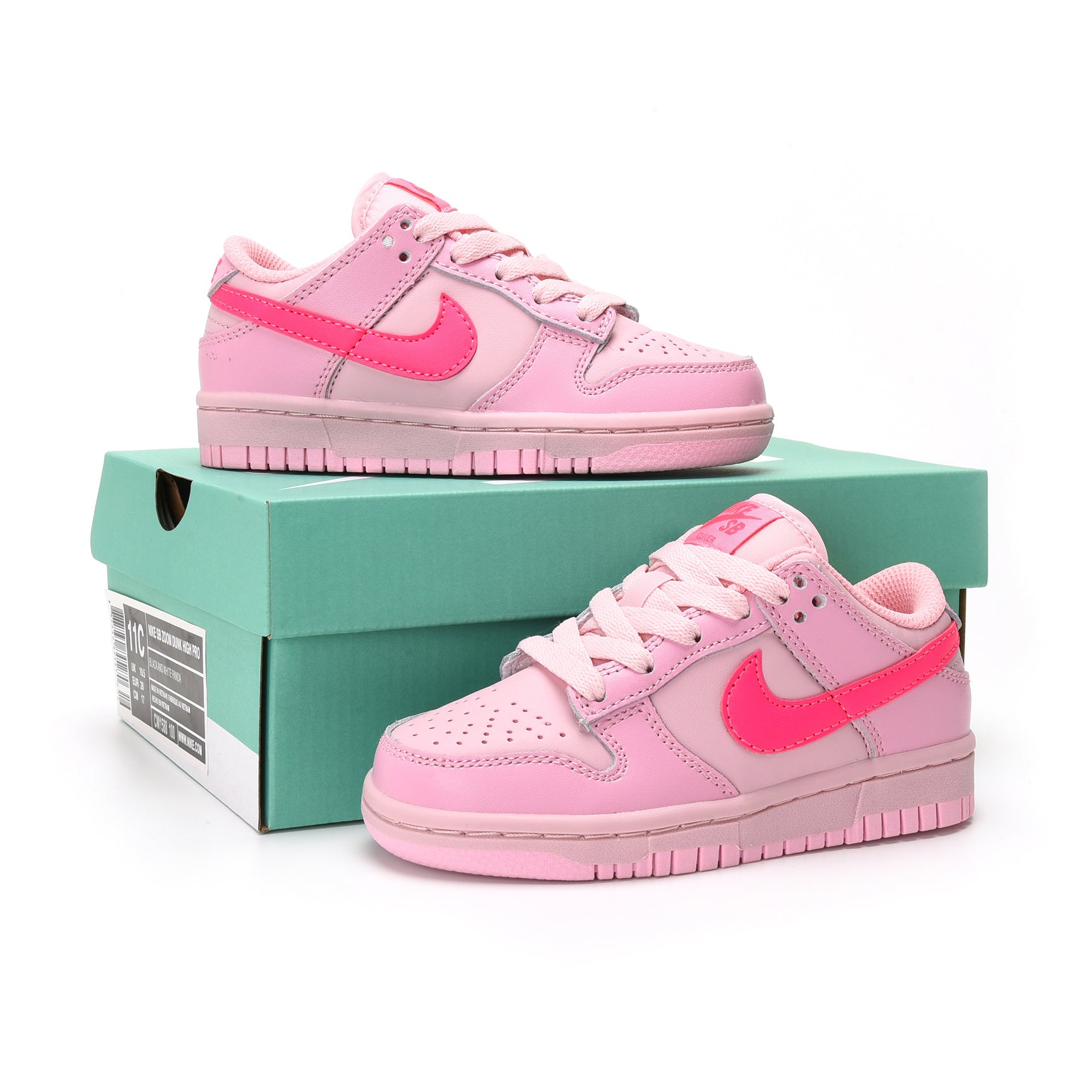 Nike Kids Dunk Low Triple Pink – Ar Store - Main Image