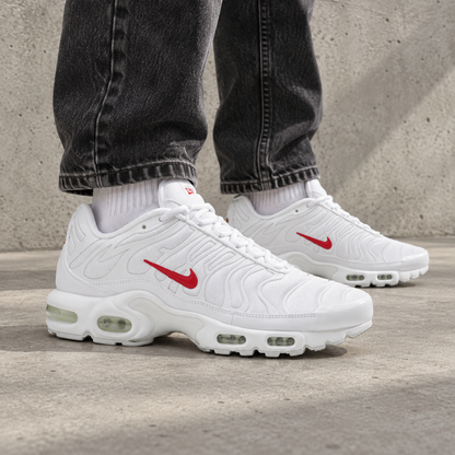 Nike Air Max Plus x Supreme White Speed Red - vista 4